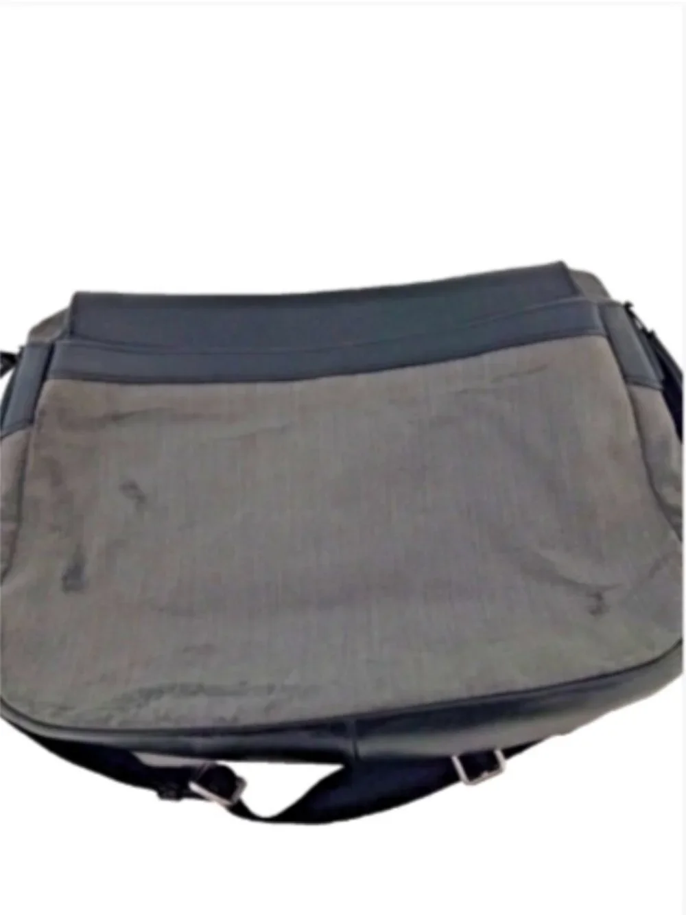 TUMI Townhouse Wilton Messenger Bag 24270D Black Leather Ballistic Nylon